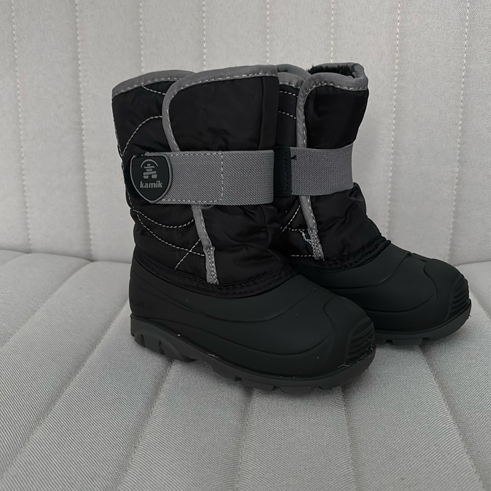 Kamik Toddler Snow Boots Size 8